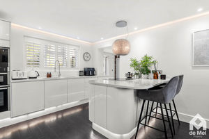 Photo 13- click for photo gallery